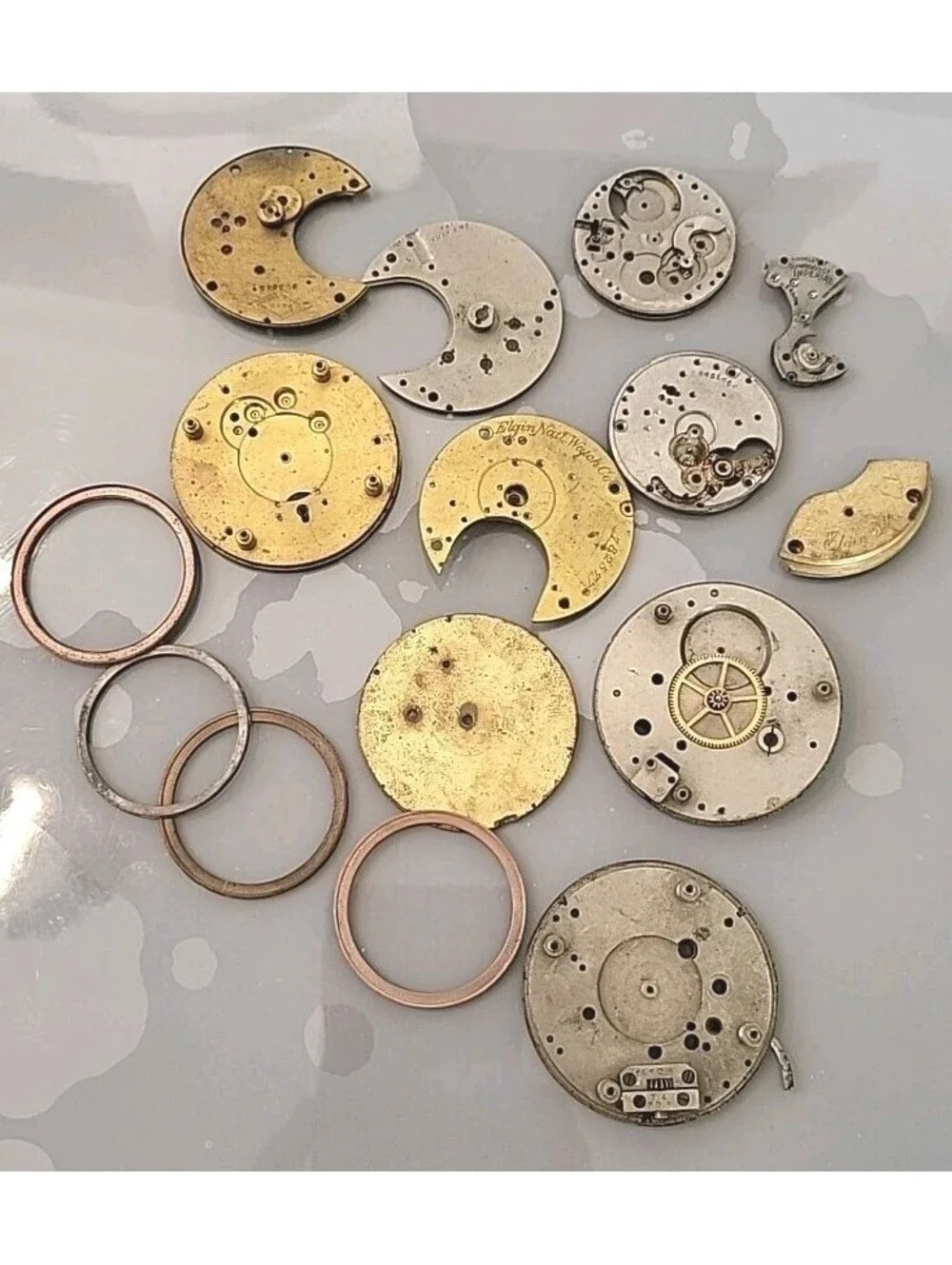 Antique Pocket Watch Assorted Parts K25
